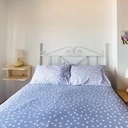 Apartamento Ezcurdia 22 Playa De San Lorenzo Primera Linea Gijon Bagian luar foto
